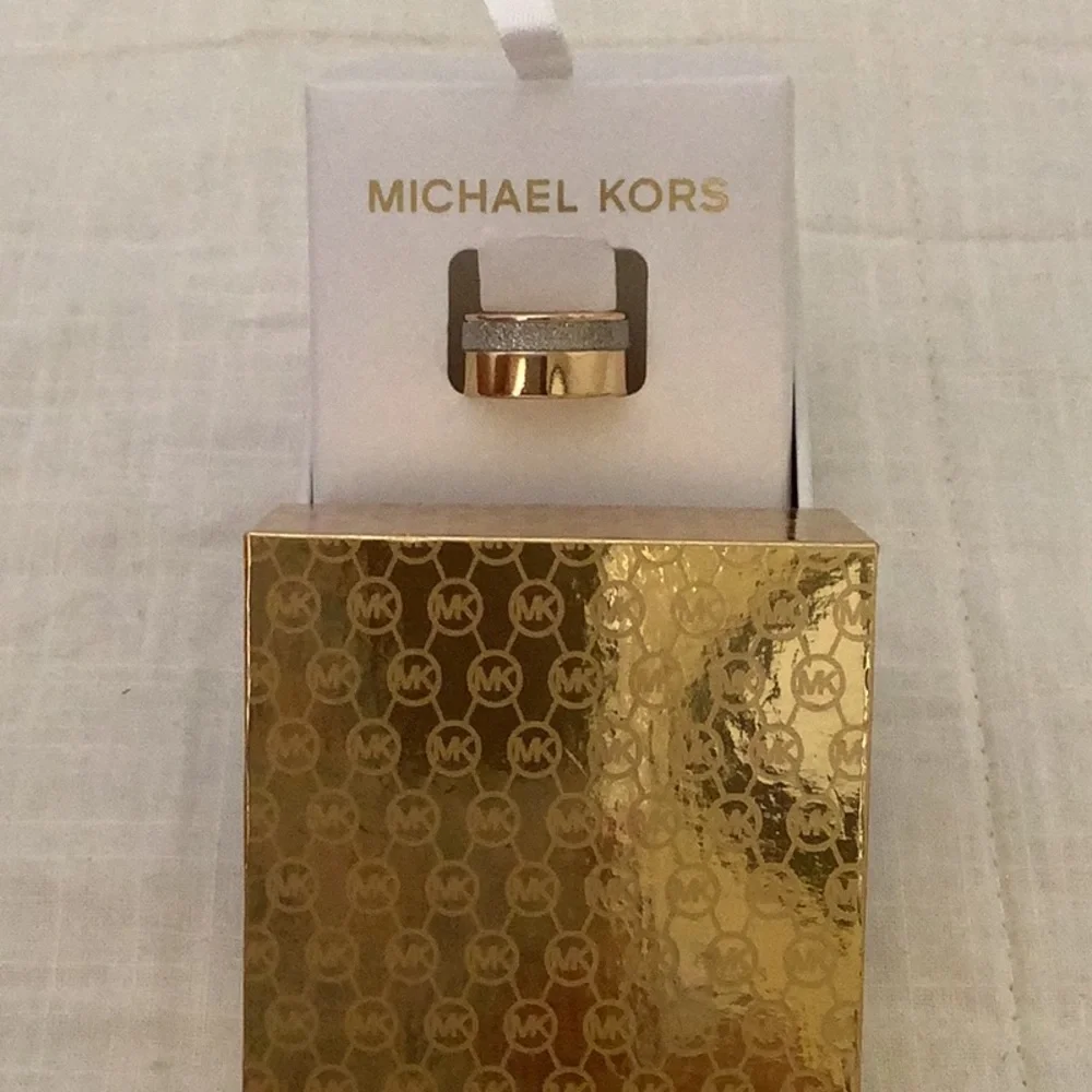 MK Brass Ring 💖 - Picture 3 of 6